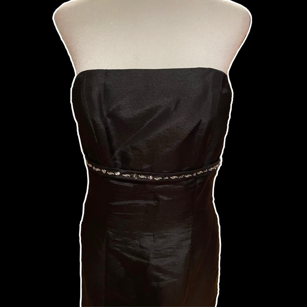 GORGEOUS black dress